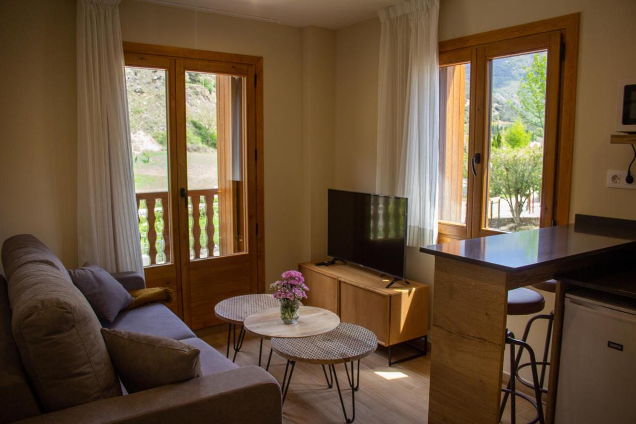Apartaments Areny - L'Amfitriona Esterri d'Àneu Exterior foto