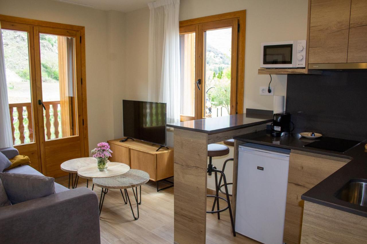 Apartaments Areny - L'Amfitriona Esterri d'Àneu Exterior foto